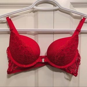 La Senza Lace Push Up Bra with Strappy Sides